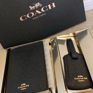 NWT Coach passport folio and luggage tag